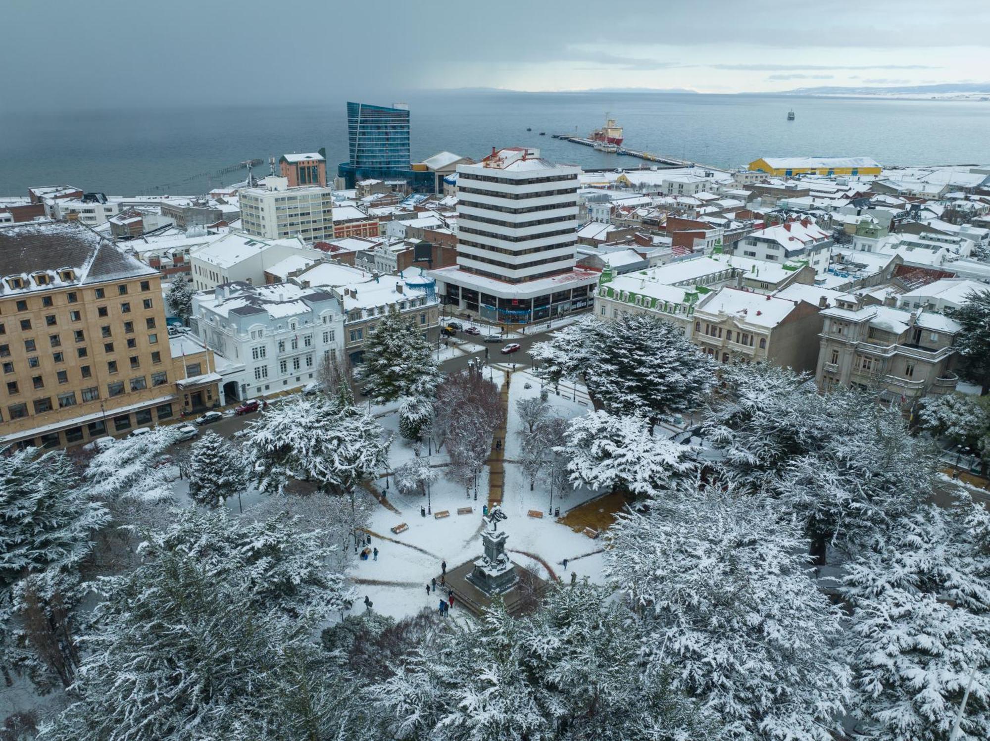 Almasur Punta Arenas Hotel Kültér fotó